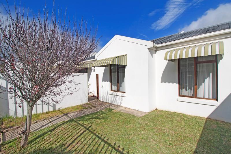 2 Bedroom Property for Sale in Fish Hoek Western Cape